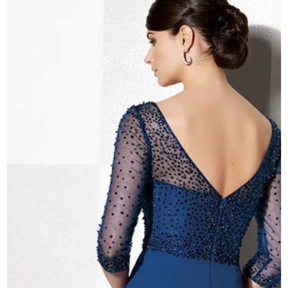 Cameron Blake beaded Bodice 3/4 sleeves long gown - Picture 3 of 6